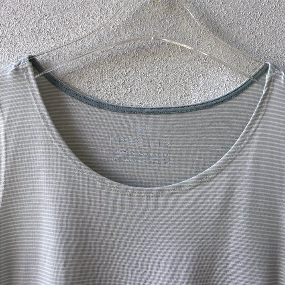 Free Fly Performance Bamboo Tank Size Large Sage Green Stripe Casual Beach Soft - Picture 4 of 8